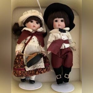 Gently displayed, GUC. RARE Marie Osmond Petite Amour Mr & Mrs Pilgrim  7”